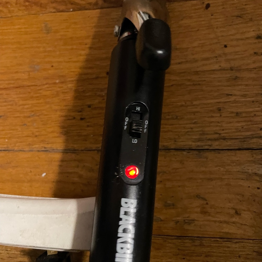 Titanium of curling iron 1” inch  Brazilian   &extra  iron with mini travel blow